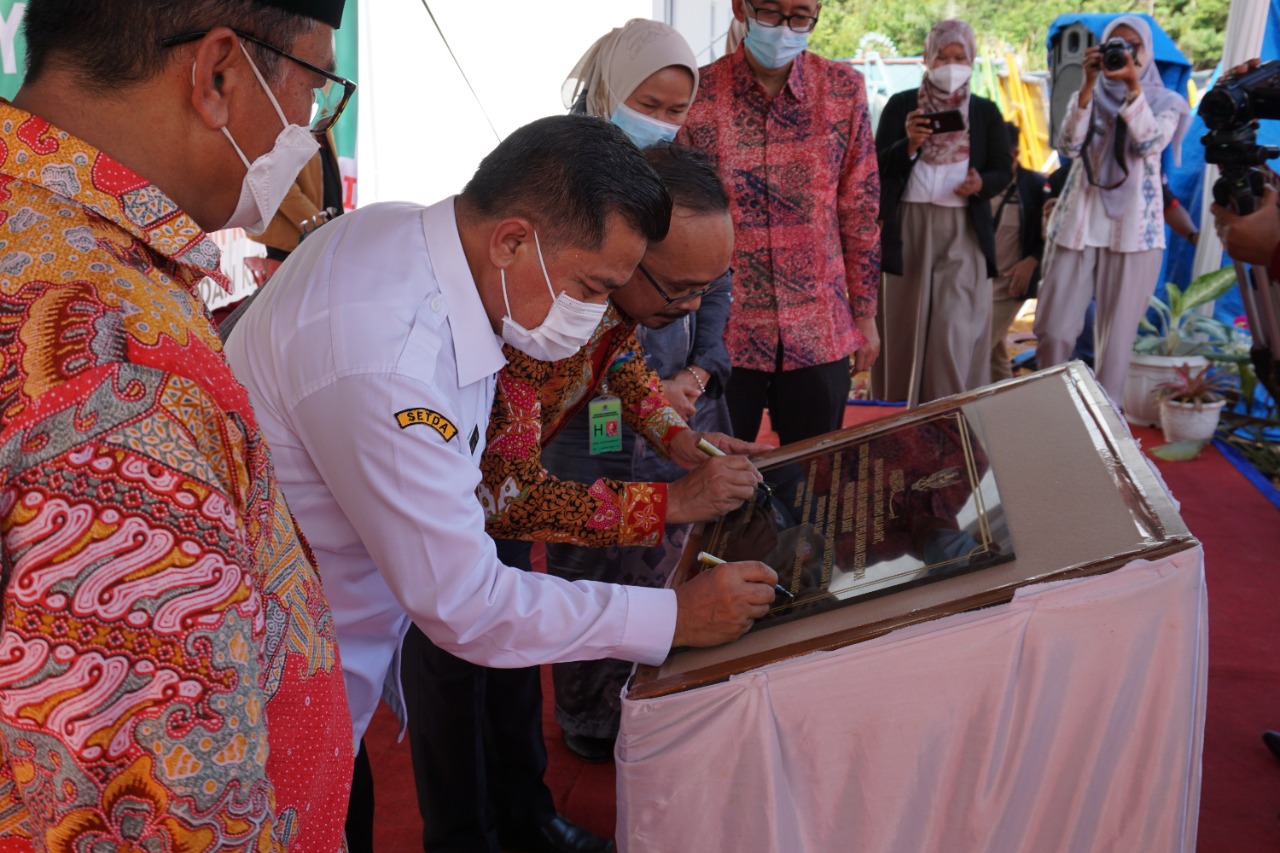 Atasi Limbah B3 Medis, Kementerian LHK Resmi Luncurkan Incinerator di Sumbar