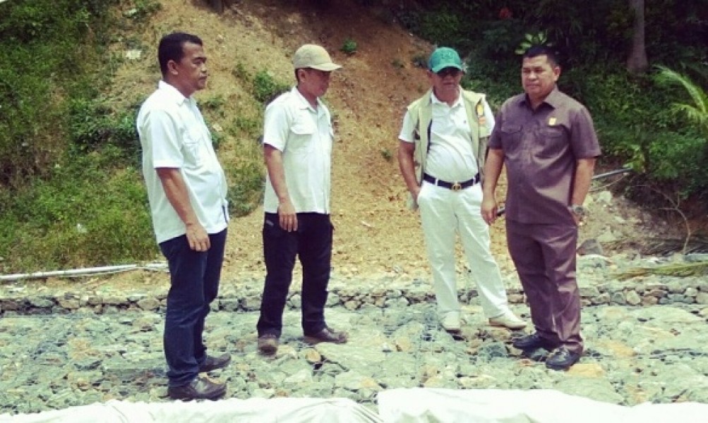 Taufik Syahrial Sikapi Keluhan Masyarakat Soal Kondisi Jalan di Sawahlunto