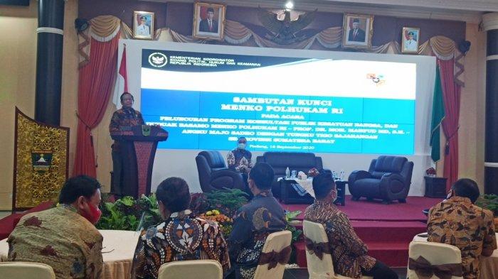 Kunjungi Sumbar, Menko Polhukkam Luncurkan Program Kosultasi Publik