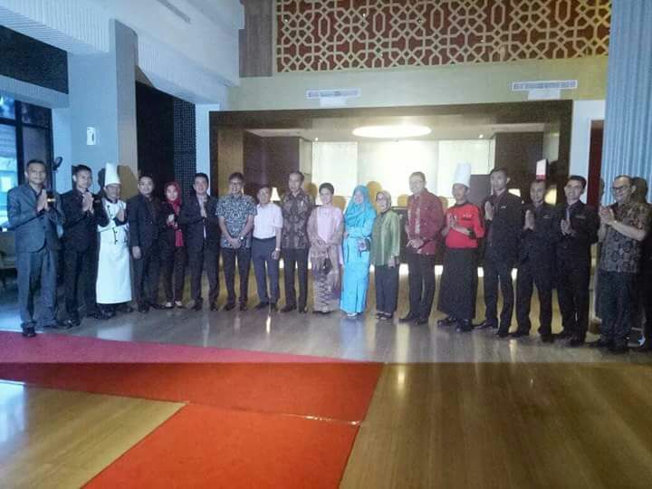 Gubernur Irwan Prayitno Dampingi Presiden Jokowi ke Padang 