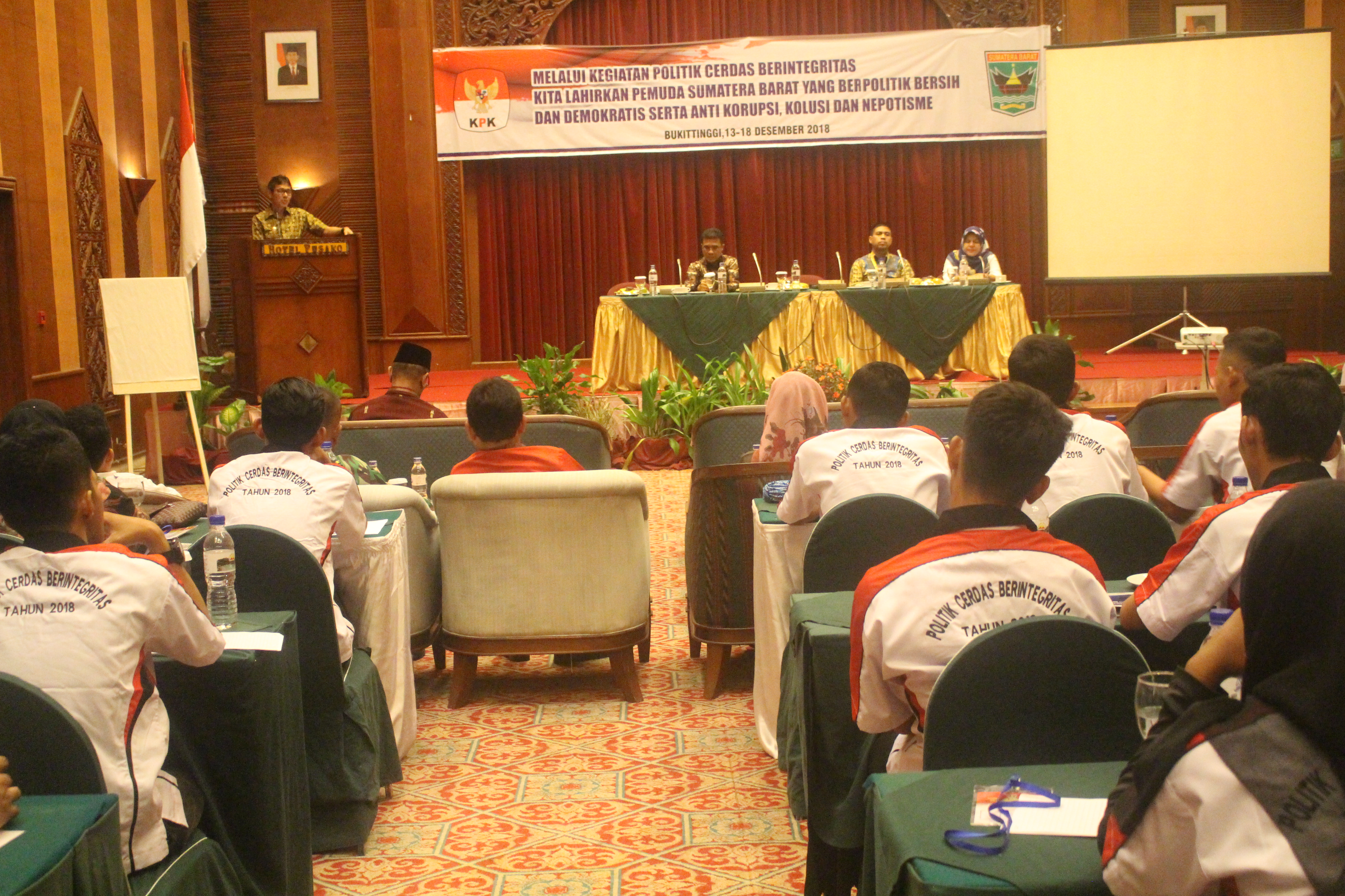 50 PEMUDA IKUTI KEGIATAN POLITIK CERDAS BERINTEGRITAS