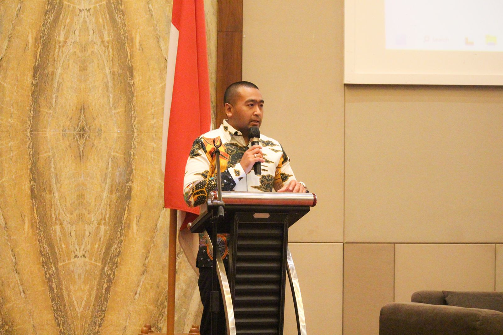 Sumbar Susun Ranperda Perlindungan Hukum Petani Hutan