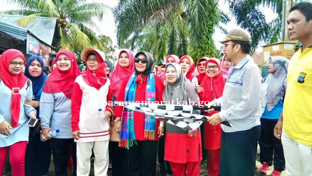 Jalan Santai Memperingati HUT Kabupaten Pasaman Barat ke 15 Tahun 
