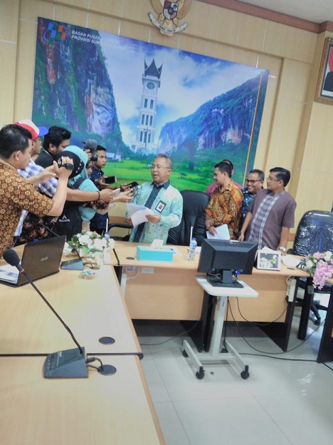 Jumpa Pers kepala BPS Provinsi Sumatera Barat