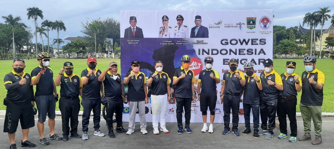 Dilepas Gubernur, Gowes Indonesia Bugar Diikuti Ratusan Goweser Sumbar