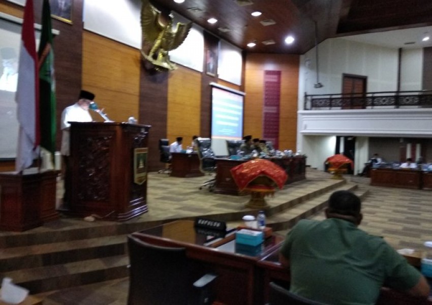 Wagub Sumbar Sampaikan RAPBD Perubahan 2018 