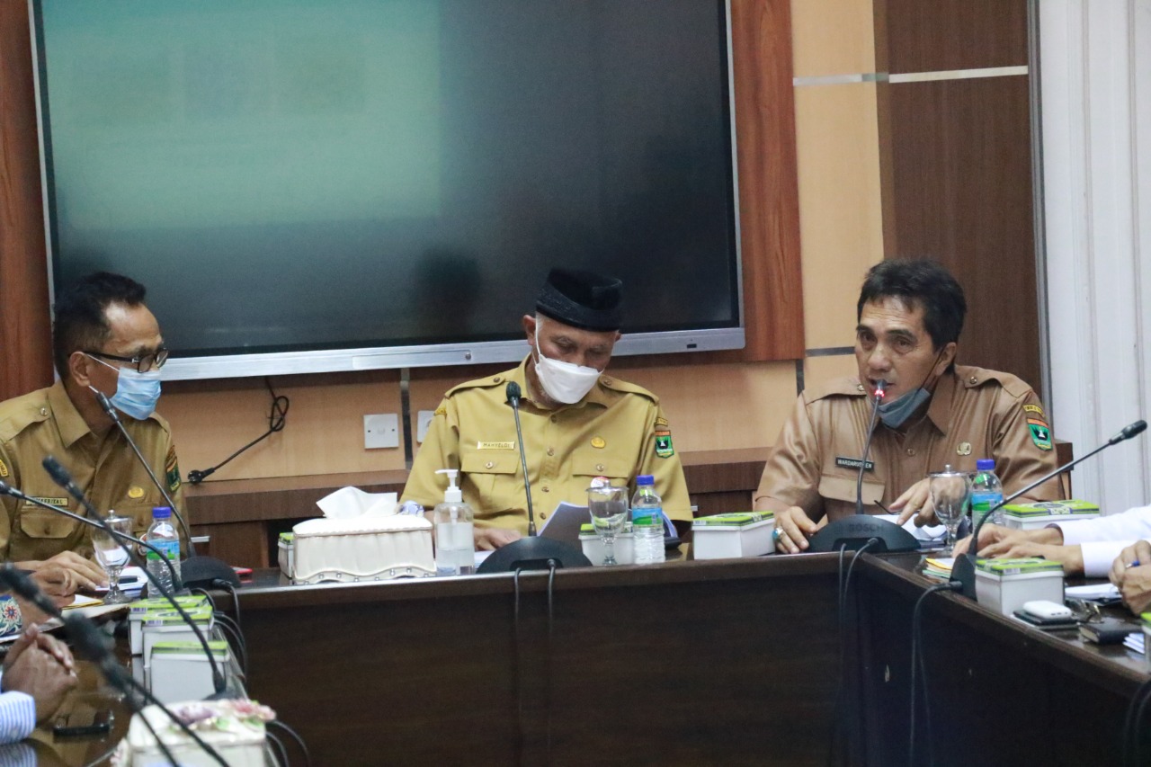 Dengar Keluhan Eksportir dan Petani Gambir, Gubernur Mahyeldi: Segera Akan Disiapkan Ranperda 