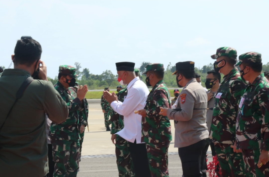 Panglima TNI dan Kapolri Tunjukkan Dukungan Penanganan COVID-19 di Sumbar