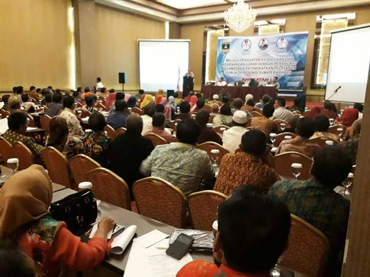 Wagub Nasrul Abit : Lurah Perangkat Kecamatan