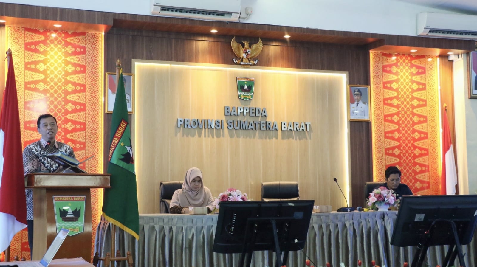 Diskominfotik Prov. Sumbar Latih Admin OPD Kelola Website Melalui Konten dan Desain Menarik
