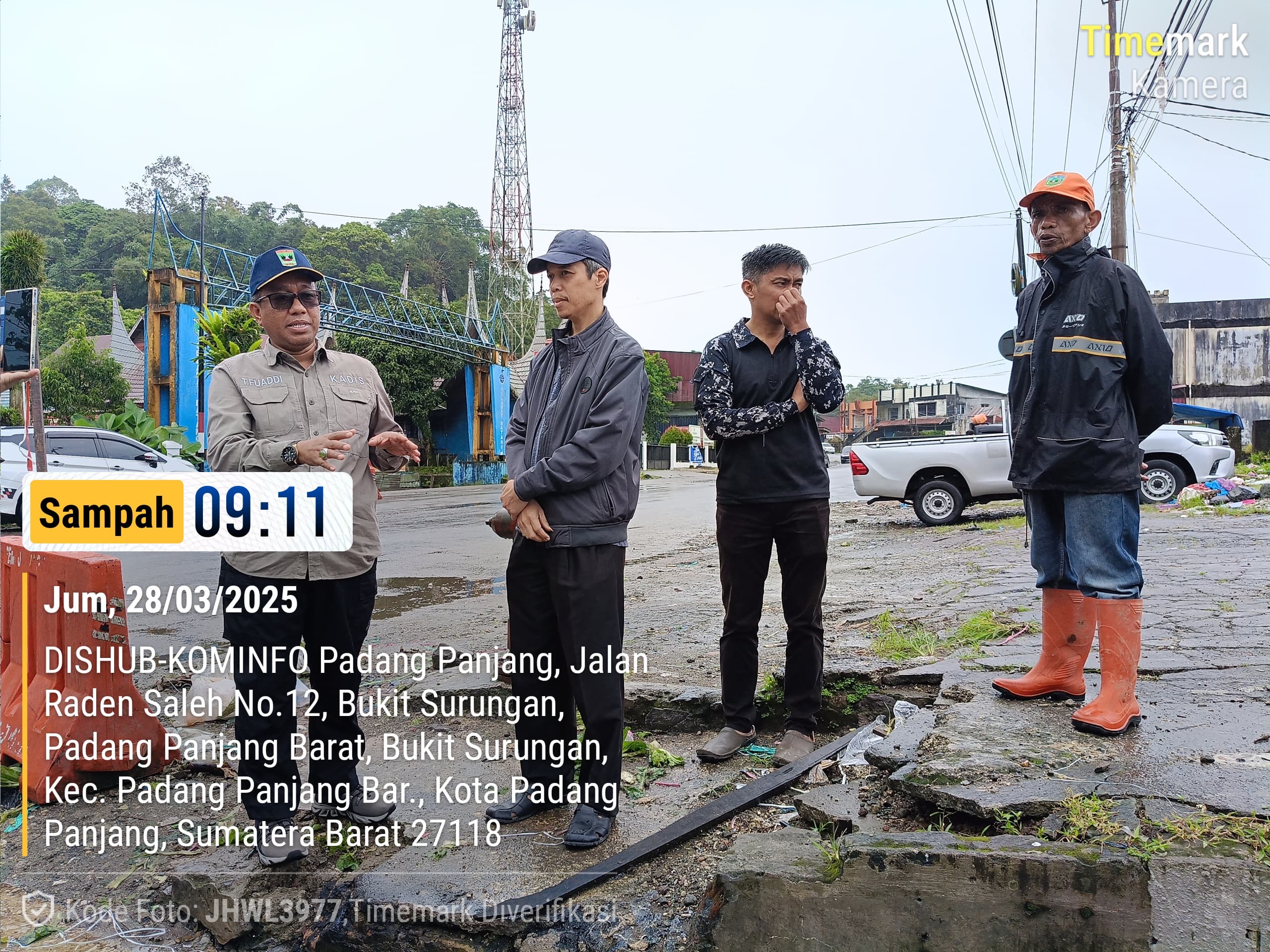 Dinas LH Sumbar Tanggap Cepat Atasi Tumpukan Sampah di Jalur Mudik