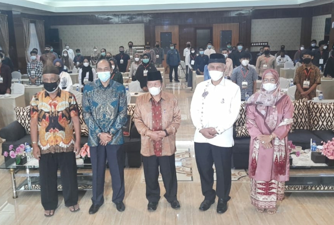 Ajarkan Nilai Budaya Sejak Dini, Gubernur Mahyeldi Buka Bimtek Pengamalan ABS SBK Bagi Milenial