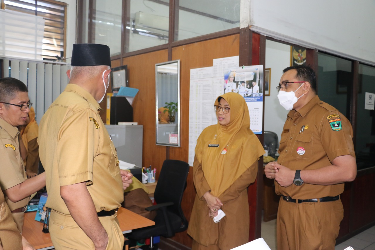 Sidak OPD Pasca Cuti Lebaran, Gubernur Mahyeldi Temukan 8 ASN Tanpa Keterangan