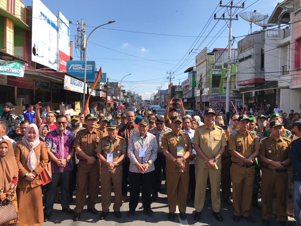 Nunang Daya Bangun Dinilai Tim Lomba Kelurahan Berprestasi Tingkat Provinsi