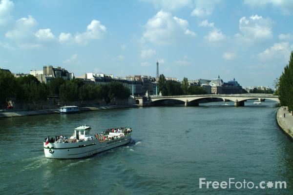 Freedom atau Liberty?