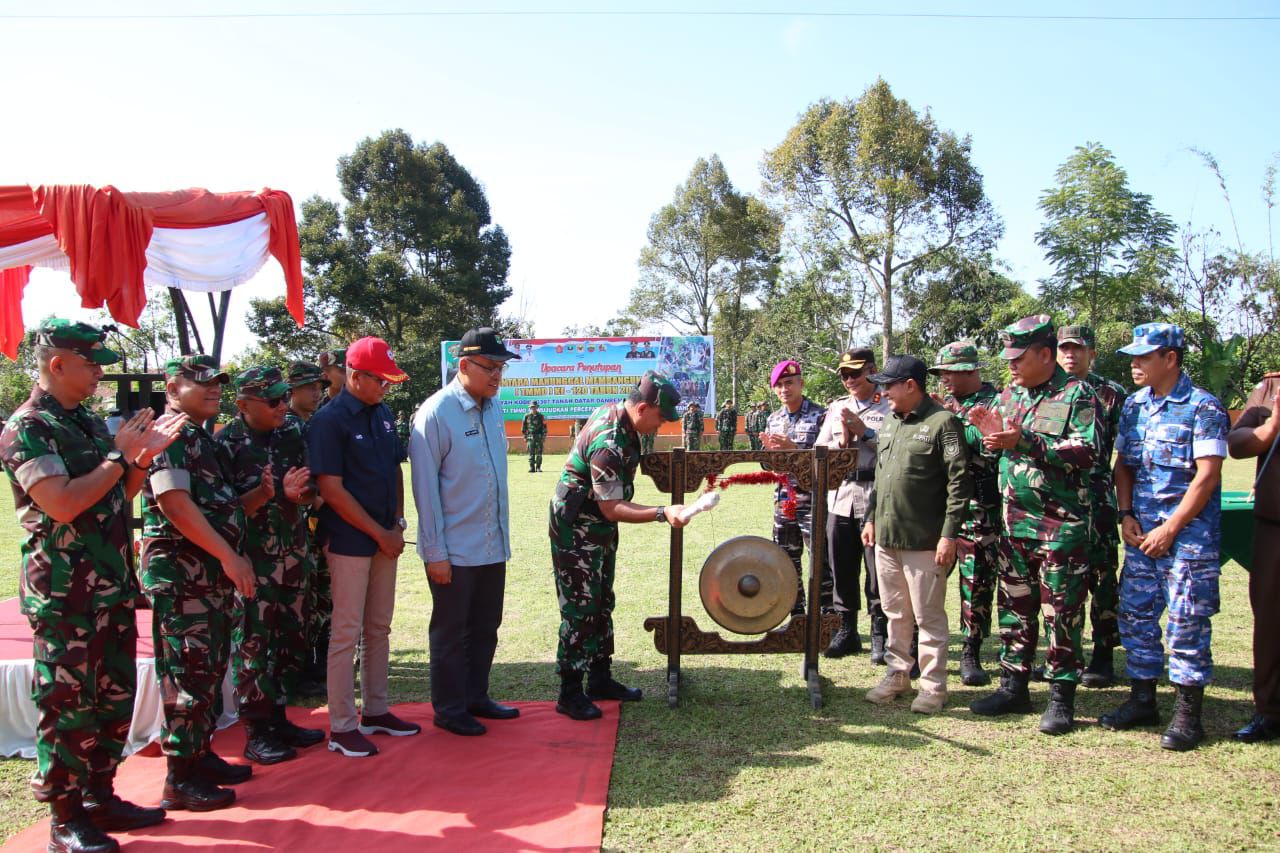 TMMD ke 120 Ditutup, Sinergitas TNI Membangun Kesejahteraan Masyarakat Harus Berlanjut
