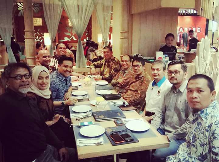 Gubernur Bersilaturahmi Bersama  Minang Bandung