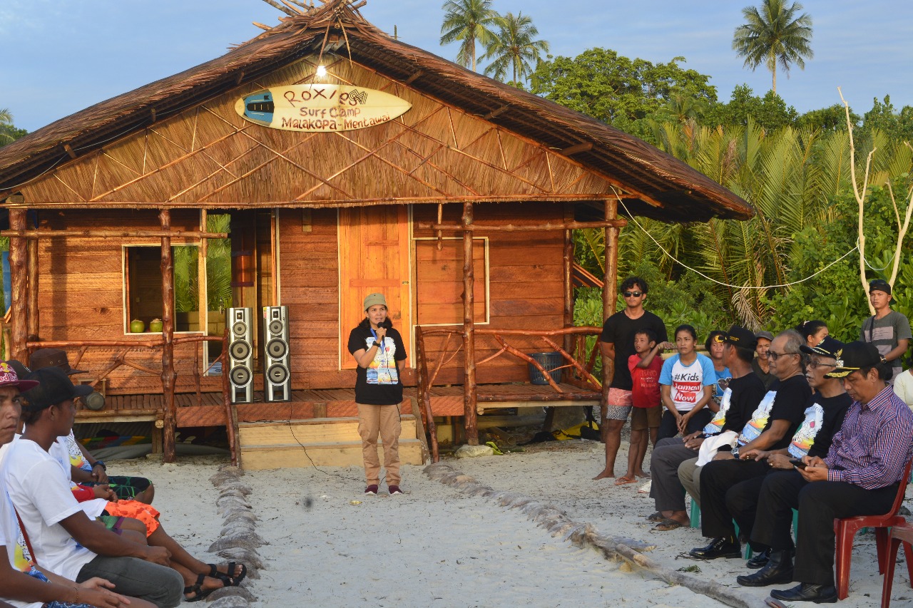 Kadis Parpora Mentawai Minta Masyarakat Desa Malakopa Pertahankan Keramah-tamahan