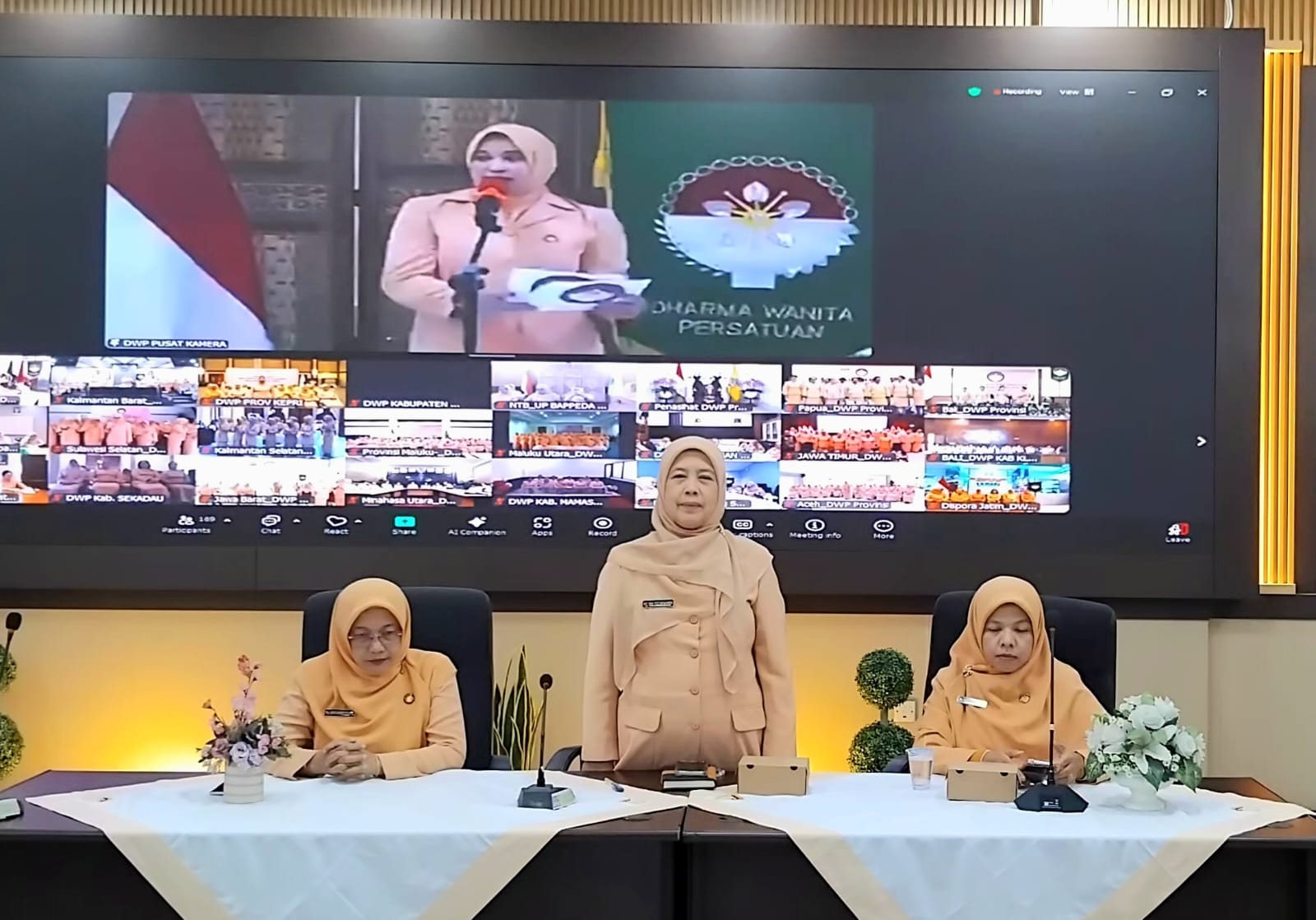 Pengurus DWP Sumbar 2024-2029 Dikukuhkan Serentak Secara Daring oleh Ketua Umum DWP Pusat