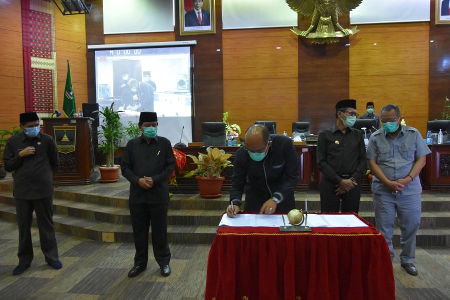 DPRD bersama Pemprov Sumbar sepakati pendapatan daerah Rp6,4 Triliun di KUA PPAS 2020