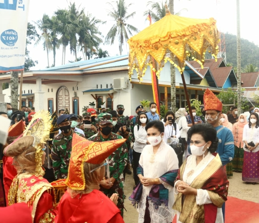 Ciptakan Wirausaha Baru di Sungai Pisang, Dekranas dan Dekranasda Bersinergi Bersama Lantamal II Padang