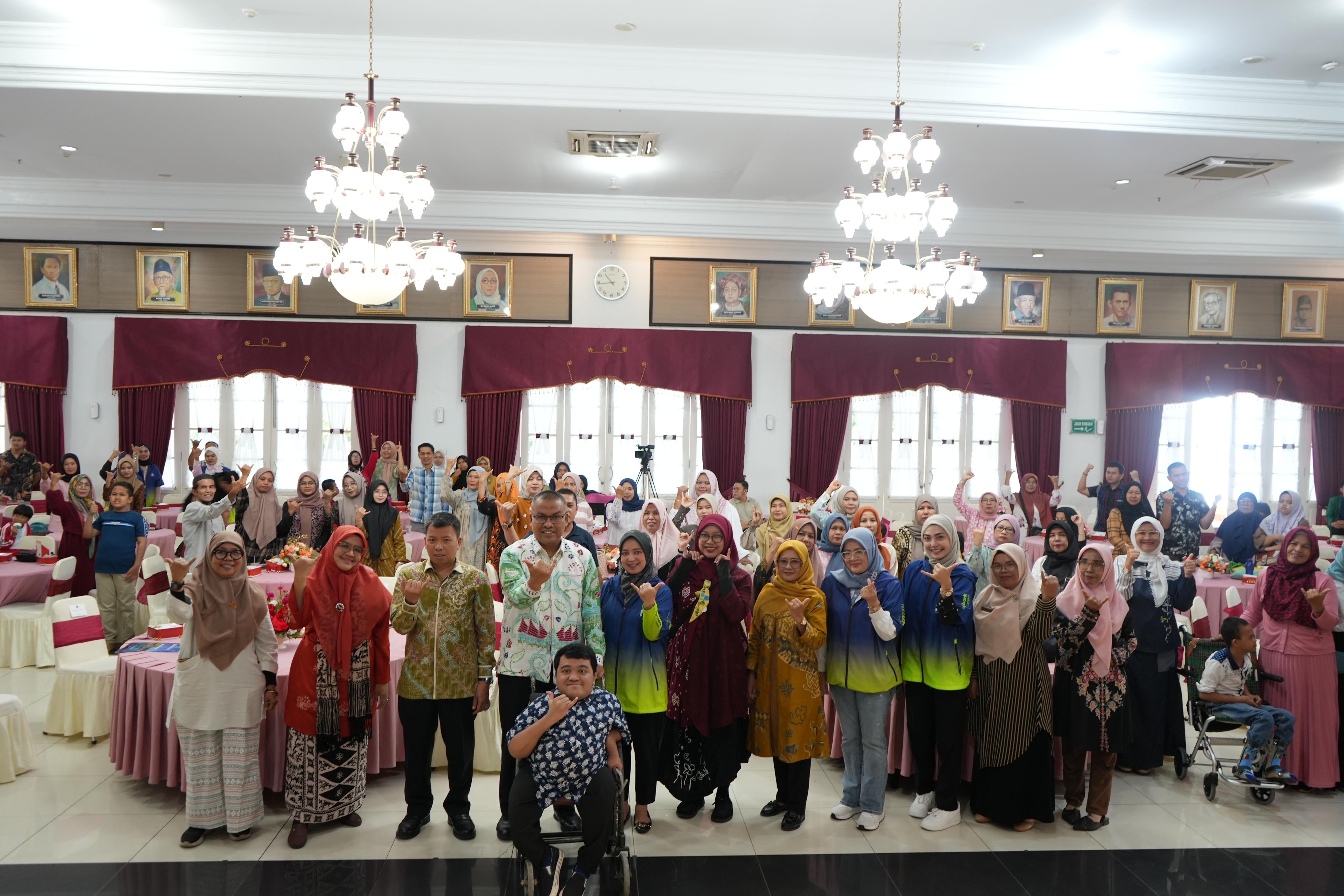 Pemprov Sumbar Dukung Ekspresi Kreatif dan Pemberdayaan Anak Berkebutuhan Khusus Lewat Kolaborasi Seni