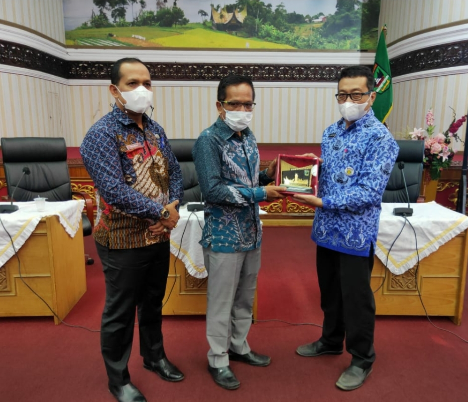 Tuntaskan Ranperda SPBE, Pansus III DPRD Indragiri Hilir Sambangi Provinsi Sumbar