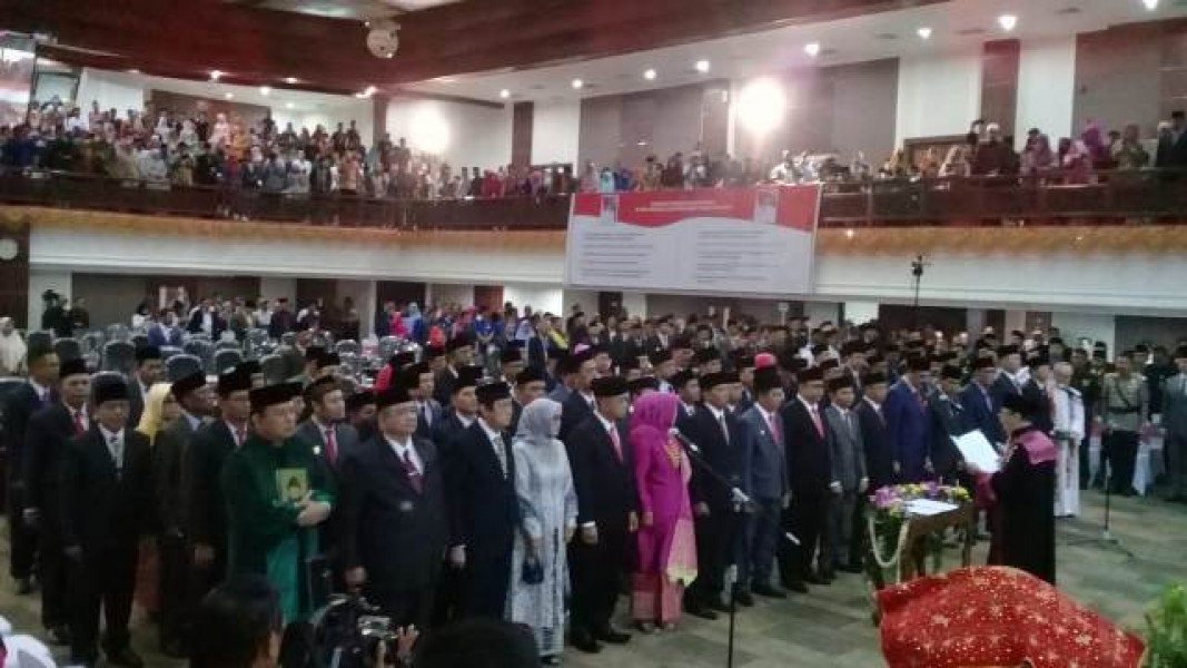Desrio Putra dan Irsyad Syafar Jadi Pimpinan Sementara DPRD Sumbar