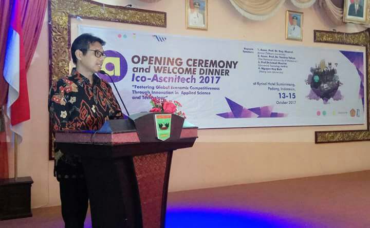 Gubernur Sumbar Keynite Speaker di ICoASNITECH