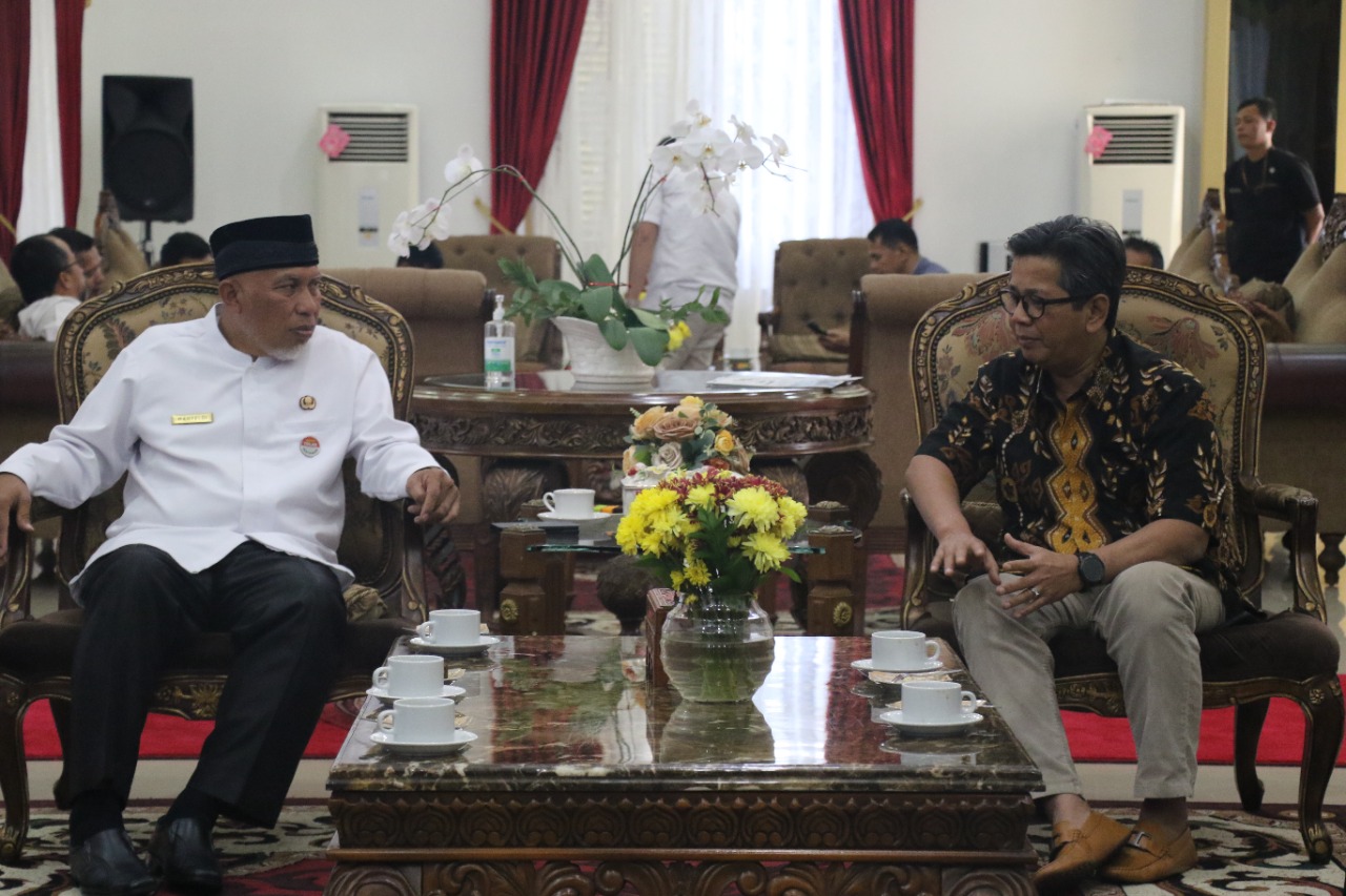 Gubernur Sumbar Minta Kisruh Karyawan dan PT. Tirta Investama Solok Ditindaklanjuti Sesuai Aturan