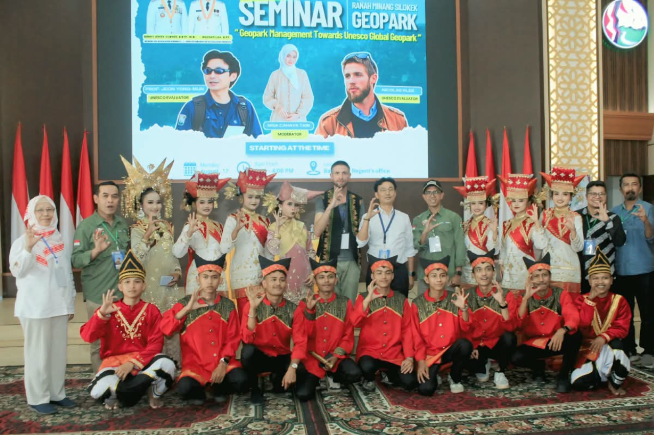 Evaluator UNESCO Soroti Potensi Edukasi dan Komunitas Geopark Silokek