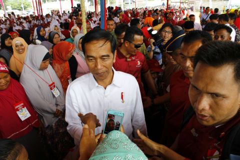 CERITA JOKOWI TENTANG 1.000 RUMAH GADANG DI SOLOK SELATAN