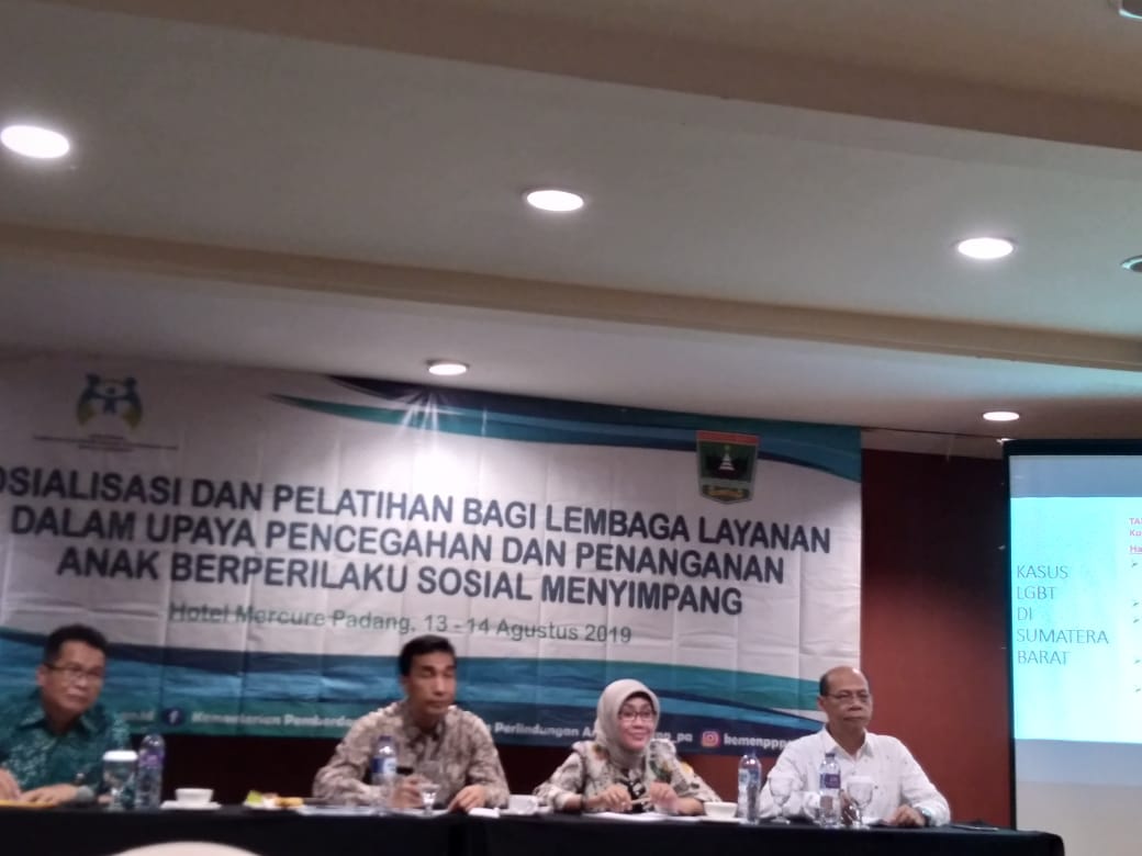 Sosialisasi dan Pelatihan bagi Lembaga Layanan Dalam Upaya Pencegahan dan Penanganan Anak berperilaku Sosial Menyimpang
