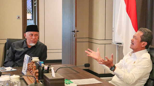 Gubernur Mahyeldi Dorong Ekonomi Biru, Targetkan Ekspor Ikan Sumbar via Pelabuhan Bungus