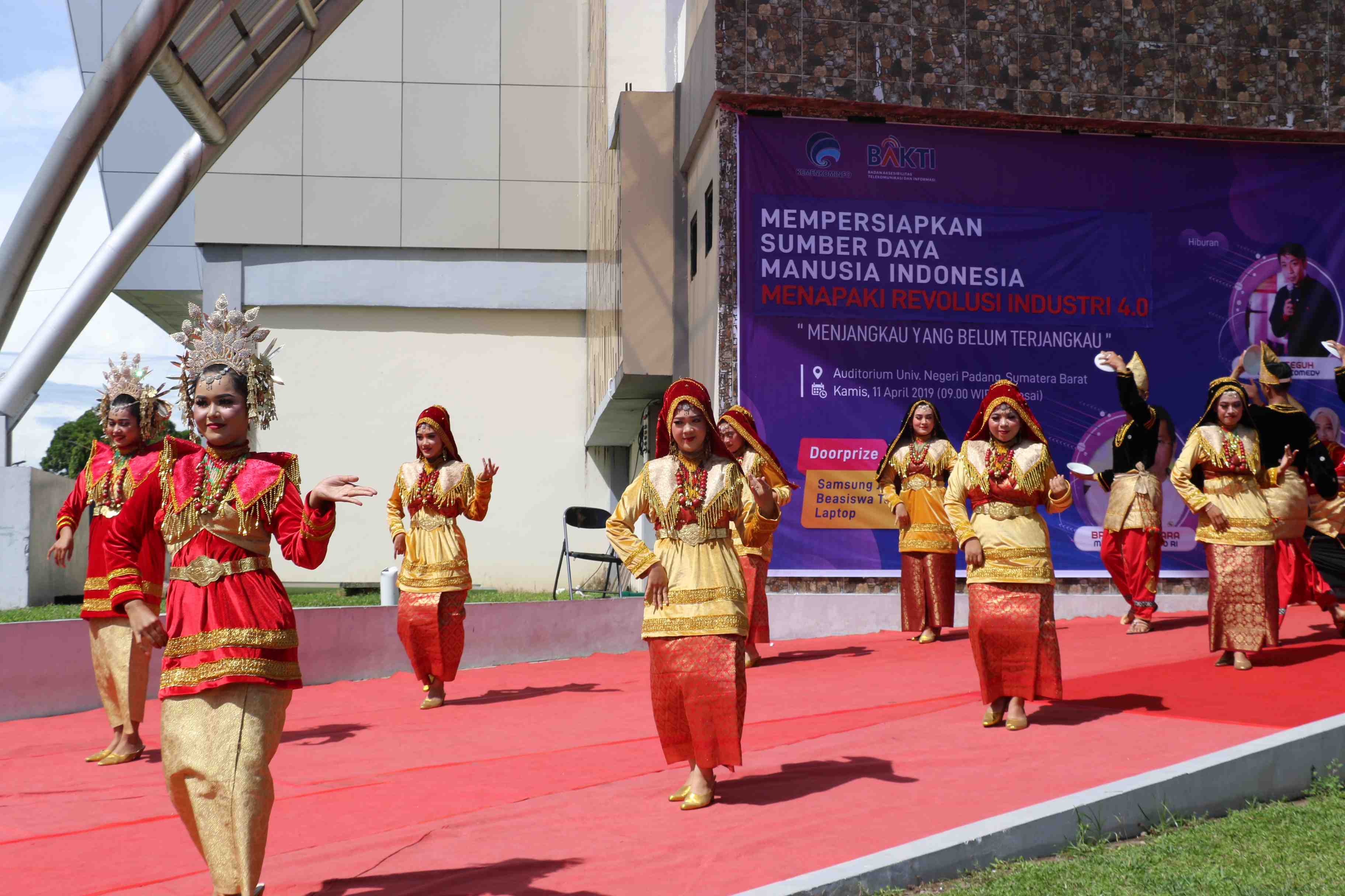 TARI PASAMBAHAN