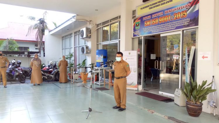 DPMPTSP Sumbar Laksanakan Apel Pagi Setelah 3 Bulan SOP Covid-19