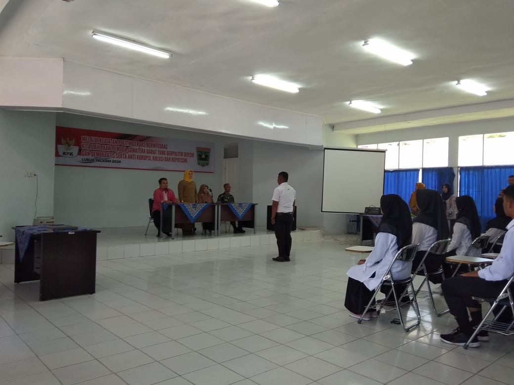 DISPORA SUMBAR GELAR KEGIATAN POLITIK CERDAS BERINTEGRITAS BAGI PEMUDA