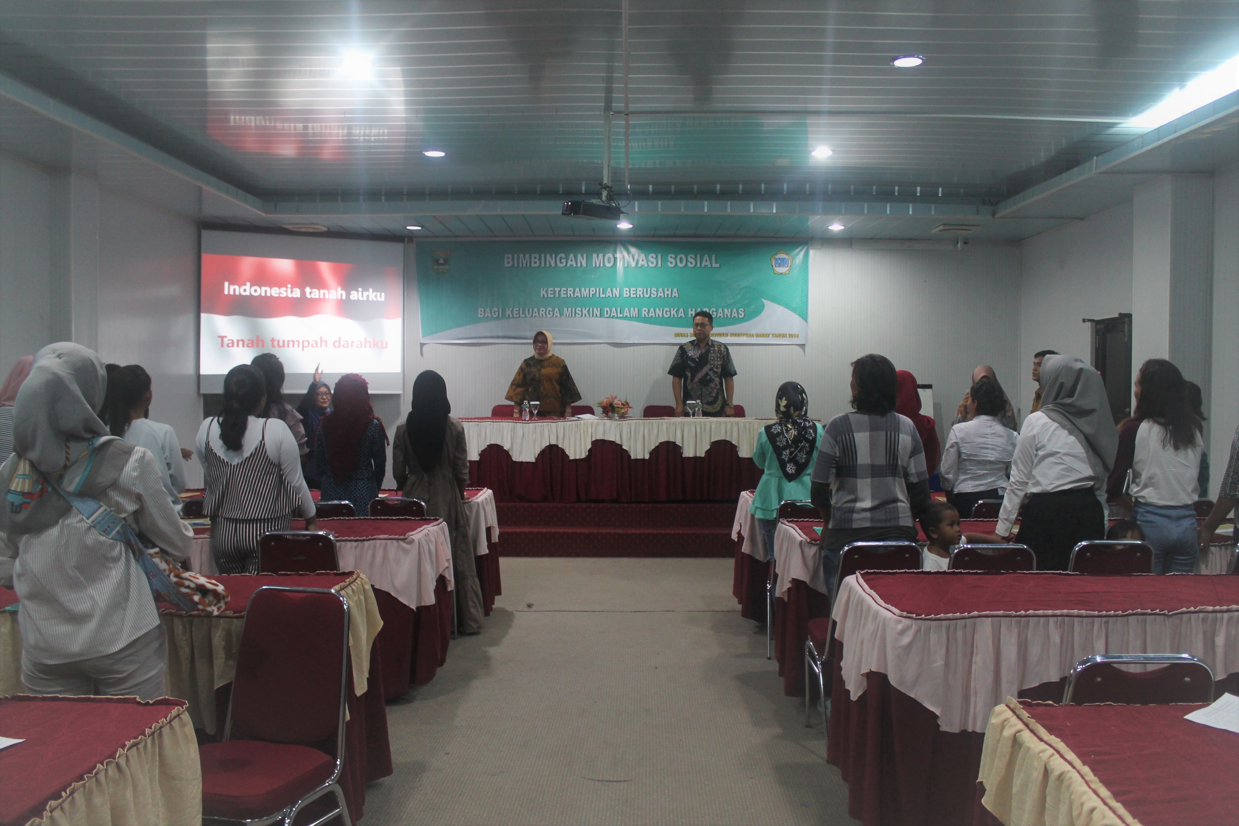 BIMBINGAN MOTIVASI SOSIAL / KETERAMPILAN BERUSAHA BAGI KELUARGA MISKIN ( DALAM RANGKA HARGANAS )