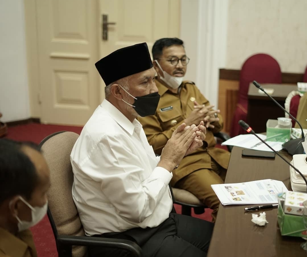 Bangun Komunikasi dan Sinergitas Program, Bupati Khairunas Audiensi Dengan Gubernur Mahyeldi