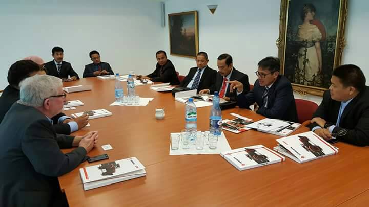 ROMBONGAN GUBERNUR SUMBAR TIBA DI POLANDIA