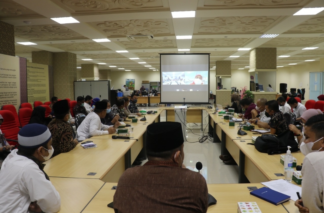 Pertimbangkan Keselamatan, Pelayaran Muhibah Budaya KRI DWR Batal Singgah di Teluk Bayur