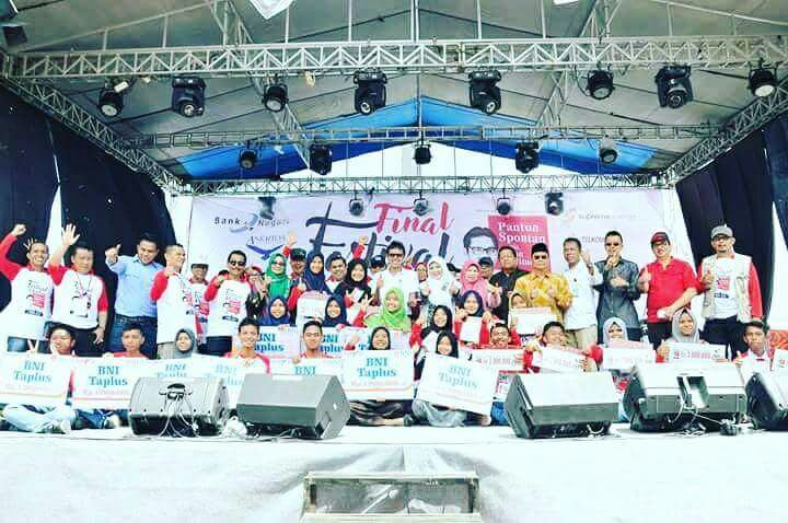 SMA.N.I Lubuk Alung Raih 10  Posisi Terbaik Final Festival Pantun Spontan Ala Irwan Prayitno