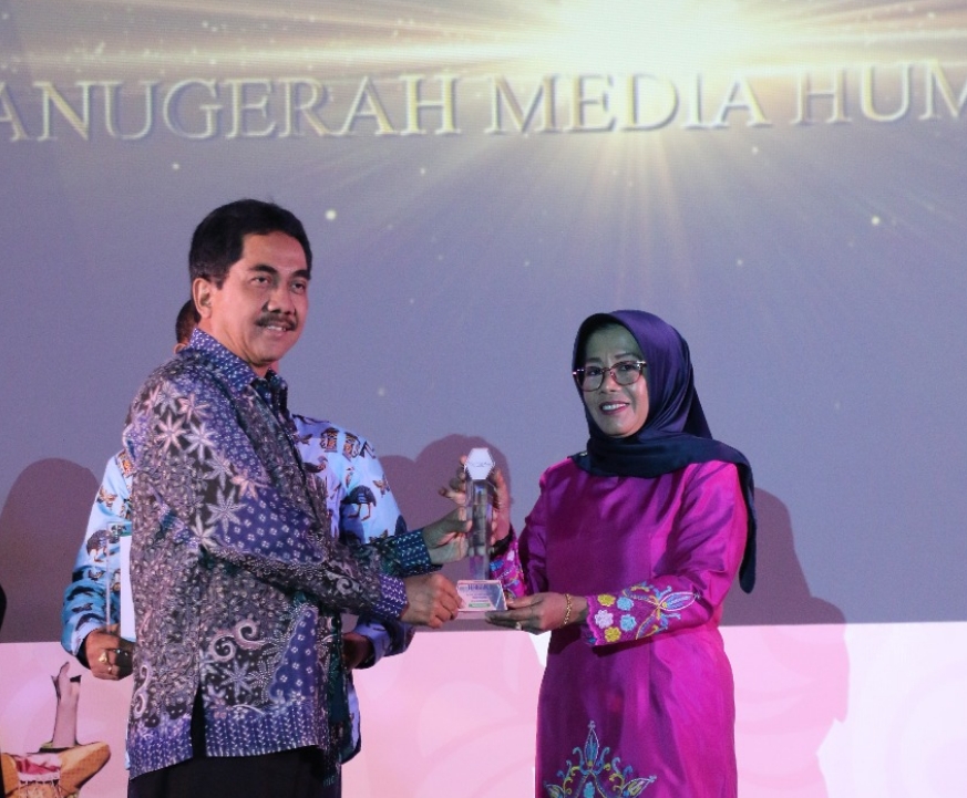 Puti Limo Jurai Terbaik Pertama Media Tradisional 2019