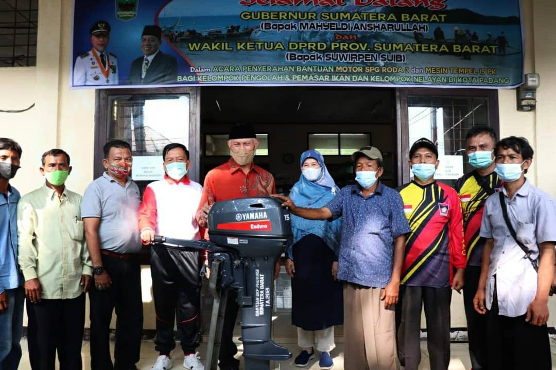 Nelayan Sumbar dapat bantuan mesin tempel dan motor roda 3
