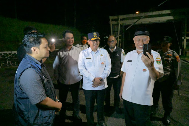 Atasi Blank Spot Sitinjau Lauik, Gubernur Mahyeldi Pastikan Koneksi Internet Lancar untuk Keselamatan