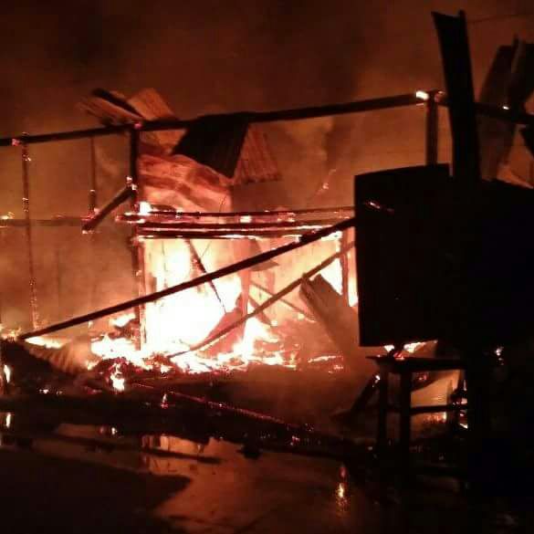 Kebakaran di Simpang Gadut