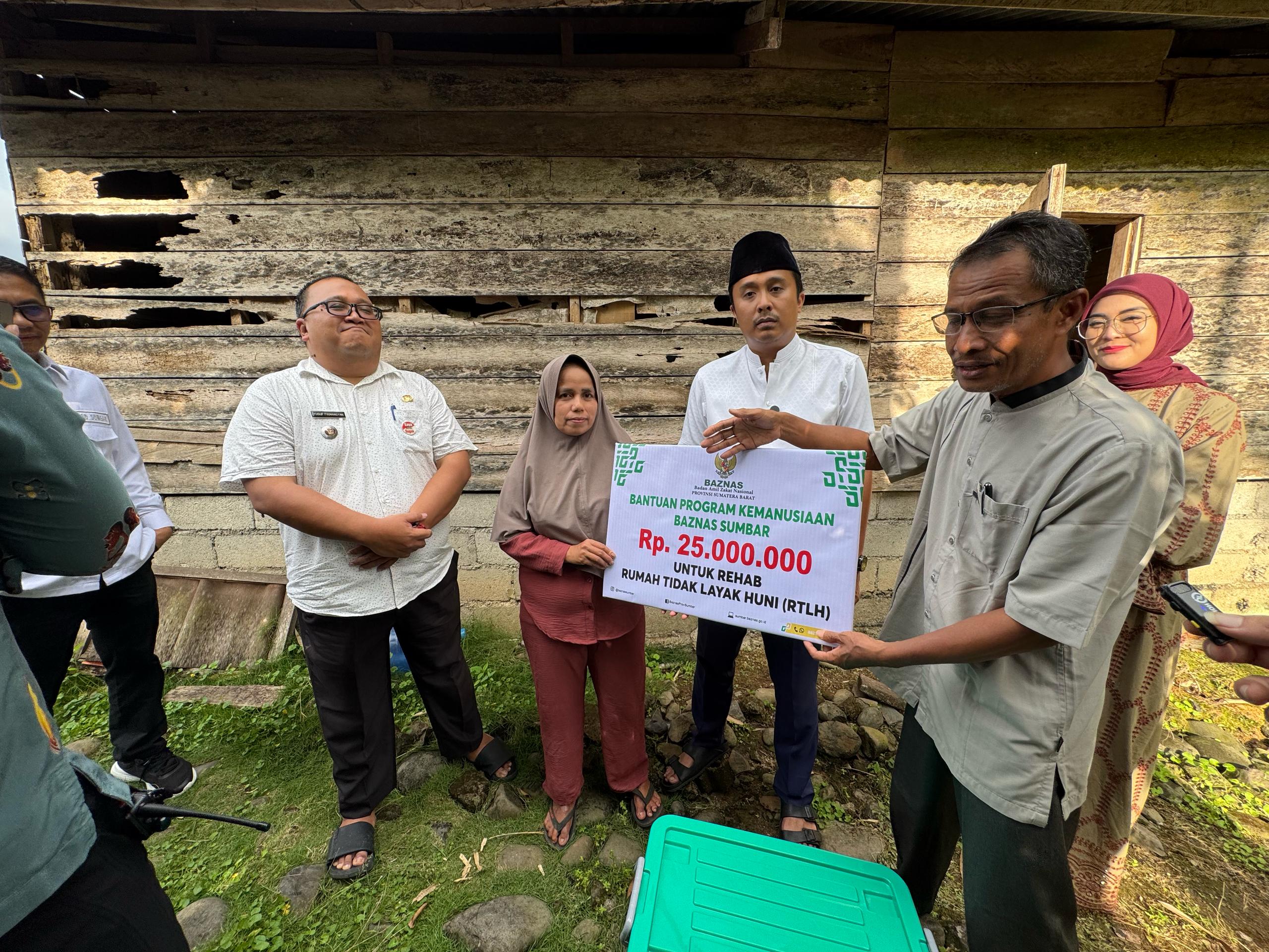 Marjuniz Akhirnya Dapat Bantuan dari Wagub Sumbar usai 8 Tahun Berjuang Sendiri