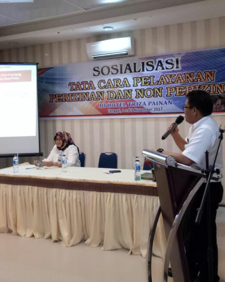 DPM&PTSP Prov Sumbar hari ini melaksanakan Sosialisasi Tata cara Perizinan  dan Non Perizinan di Pesisir Selatan