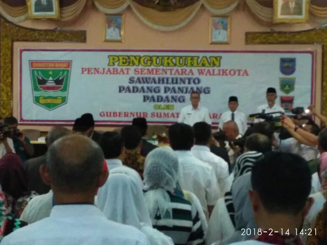 Gubernur Sumbar kukuhkan pejabat sementara Walikota Padang, Padang Panjang dan Sawahlunto