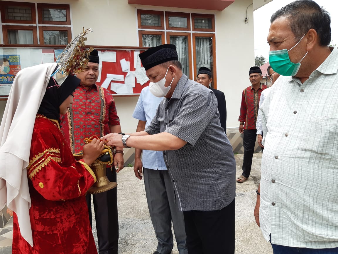 PANINJAUAN 10 TAHUN HARAPKAN PEMPROV SUMBAR BANTU BANGUN EMBUNG